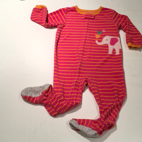 Bundle of 3 Carter's Footed Onesies PJs 24M - Picture 2 of 5